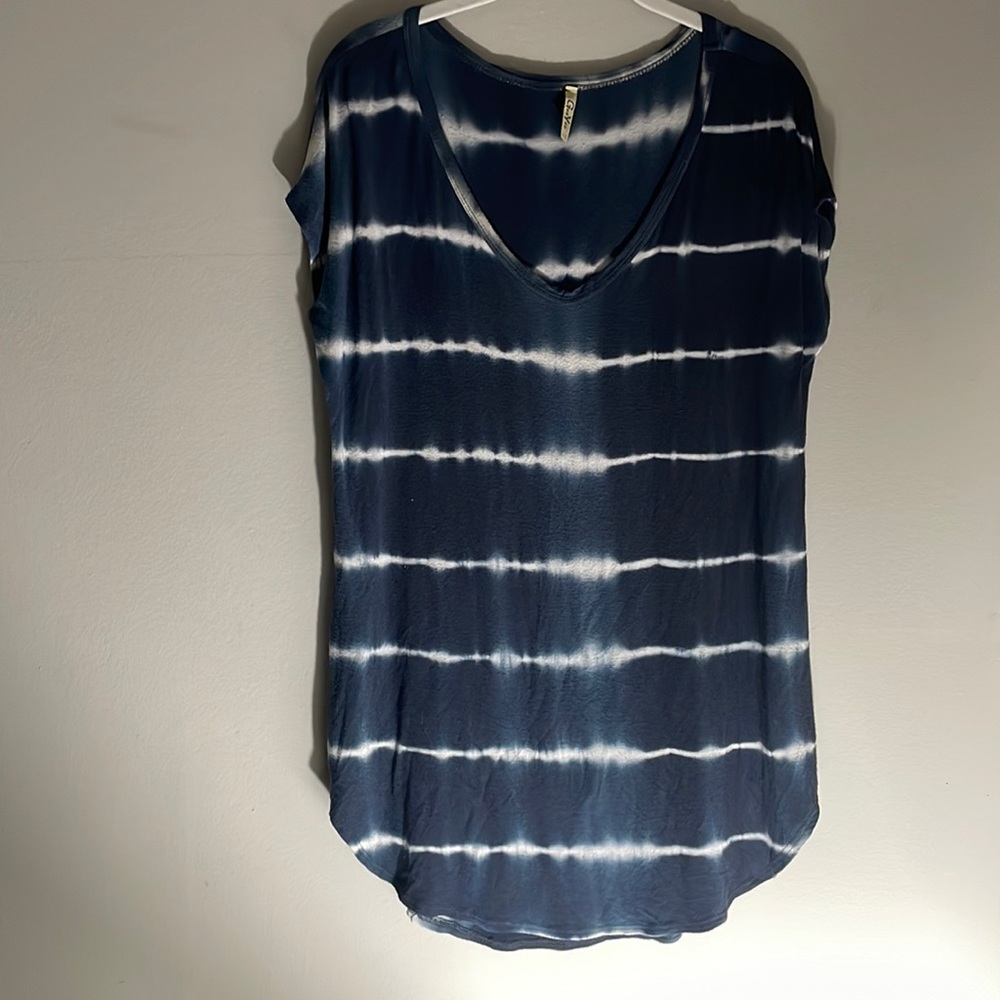 BLUE & WHITE OVERSIZED TIE DYE SHORT SLEEVE TUNIC TOP
